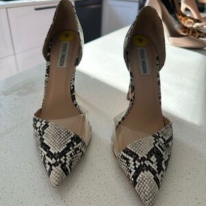 Steve Madden Black and Cream Snakeskin Heels